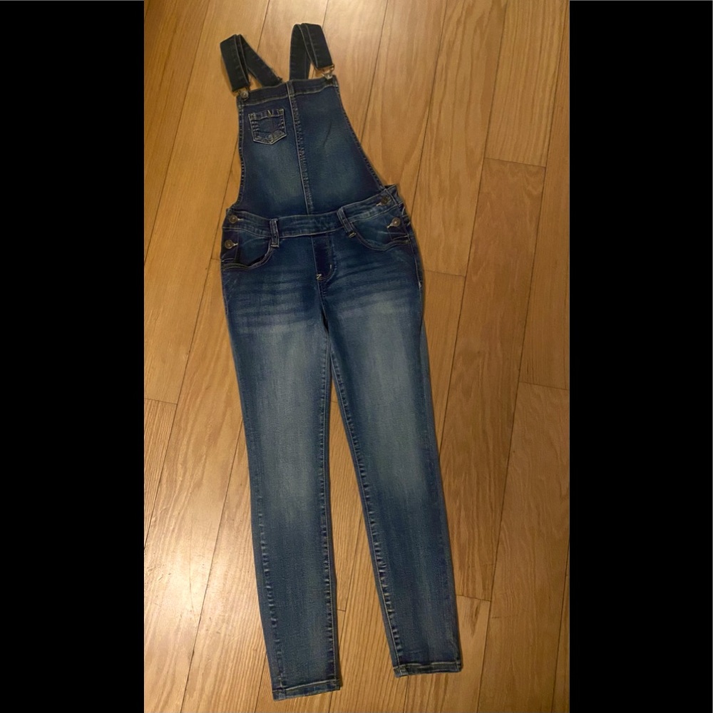 Wallflower Skinny Leg Overalls.  EUC